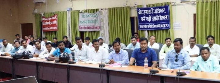 कलेक्टर ने संगवारी, दिव्यांग एवं युवा मतदान दलों के प्रशिक्षण का लिया जायजा