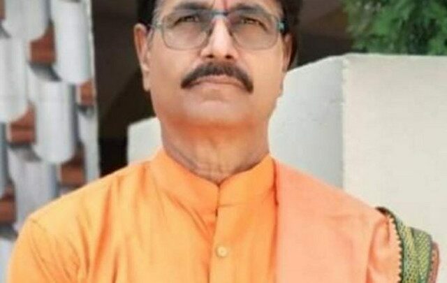 भरतपुर – सोनहत विधानसभा सह संयोजक दुर्गा शंकर मिश्रा