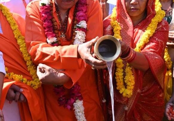 मुख्यमंत्री विष्णु देव साय ने तीर्थराज प्रयाग के त्रिवेणी संगम में किया पुण्य स्नान, 144 वर्षों बाद आयोजित विराट महाकुंभ केवल एक धार्मिक अनुष्ठान नहीं, बल्कि भारत की सनातन लोकतांत्रिक परंपराओं को जानने, समझने और आत्मसात करने का अनुपम अवसर भी