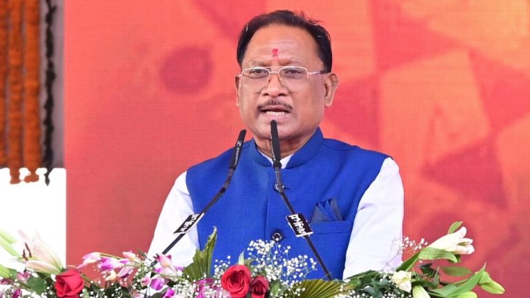 स्वच्छता दीदियों को अब सप्ताहिक छुट्टी, विष्णु सरकार का बड़ा फैसला, 8 घंटे की ही ड्यूटी, हर महीने एक दिन का वेतन सहित अवकाश स्वच्छता दीदियों को अब सप्ताहिक छुट्टी, विष्णु सरकार का बड़ा फैसला, 8 घंटे की ही ड्यूटी, हर महीने एक दिन का वेतन सहित अवकाश