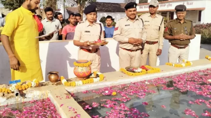 5 सेंट्रल जेल, 20 जिला जेल और 8 सब-जेल में गंगा जल स्नान, मुख्यमंत्री बोले, प्रदेश सरकार जेल सुधार के साथ-साथ कैदियों के आध्यात्मिक एवं नैतिक उत्थान के लिए प्रतिबद्ध आध्यात्मिक और मानसिक शुद्धि के लिए कैदियों को मिला गंगा जल स्नान का अवसर