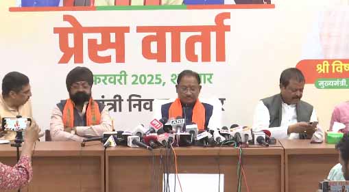 साय की आंधी में कांग्रेस तहस-नहस: मुख्यमंत्री बोले, जो पार्षद नहीं बन सकते, वो पिछली सरकार में महापौर बन गये थे…भाजपा की जीत पर मुख्यमंत्री ने जताया कार्यकर्ताओं का आभार