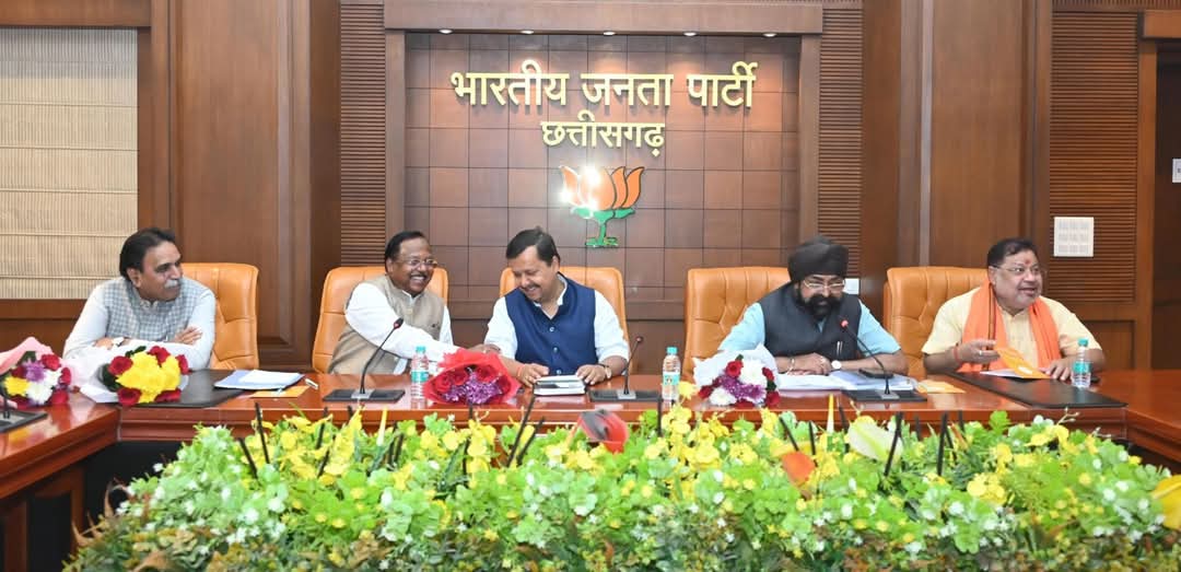 भाजपा प्रदेश प्रभारी नितिन नबीन ने ली आवश्यक बैठक कांग्रेस को आरोप पत्र जारी करने का नैतिक अधिकार नहीं – नीतिन नवीन भाजपा प्रदेश प्रभारी नितिन नबीन ने ली आवश्यक बैठक कांग्रेस को आरोप पत्र जारी करने का नैतिक अधिकार नहीं – नीतिन नवीन