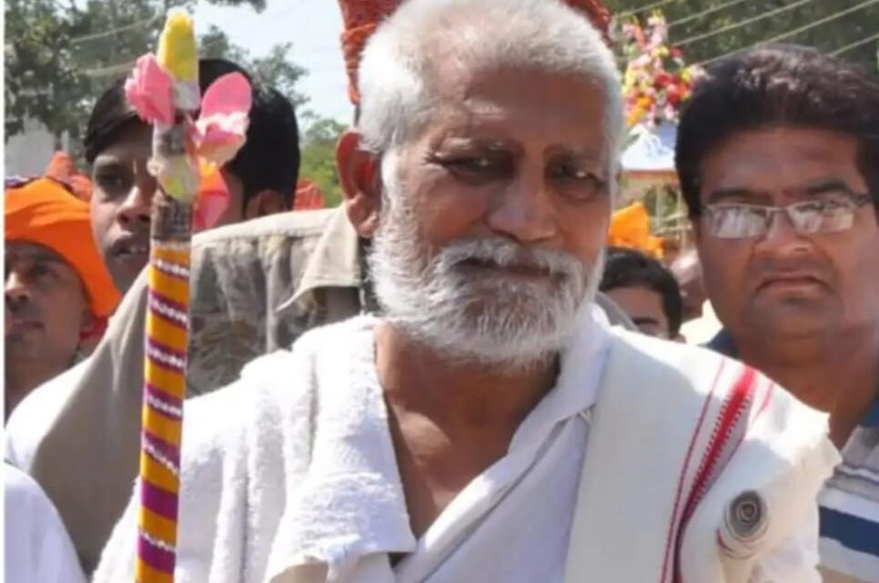 जैन संत कल्पज्ञ सागर जी का देवलोक गमन… महाप्रयाण डोल यात्रा में छत्तीसगढ़ के विभिन्न क्षेत्र से जैन समाज के लोग शामिल हुए जैन संत कल्पज्ञ सागर जी का देवलोक गमन… महाप्रयाण डोल यात्रा में छत्तीसगढ़ के विभिन्न क्षेत्र से जैन समाज के लोग शामिल हुए