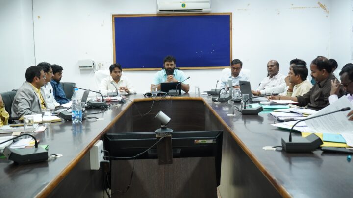 कलेक्टर की अध्यक्षता में जिला सहकारी विकास समिति की बैठक संपन्न