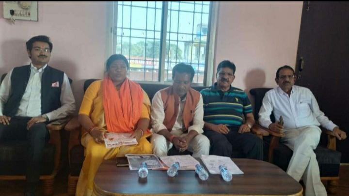 बीजेपी का हर पार्षद प्रत्याशी चुनाव जीतने के बाद होगा मुख्यमंत्री का प्रतिनिधि : भाजपा ने घोषणा पत्र को लेकर किया महत्वपूर्ण पत्रकारवार्ता को आयोजित