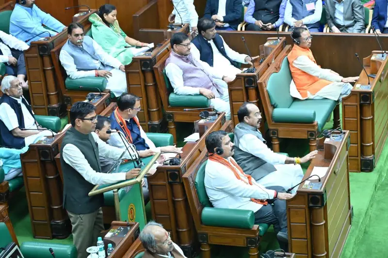 विधानसभा: बिना जल स्रोत के ही 653 गांवों में बन गयी टंकी, बिछ गयी पाइप लाइन, अजय चंद्राकर के कार्रवाई के सवाल पर, उप मुख्यमंत्री ने दिया ये जवाब विधानसभा: बिना जल स्रोत के ही 653 गांवों में बन गयी टंकी, बिछ गयी पाइप लाइन, अजय चंद्राकर के कार्रवाई के सवाल पर, उप मुख्यमंत्री ने दिया ये जवाब
