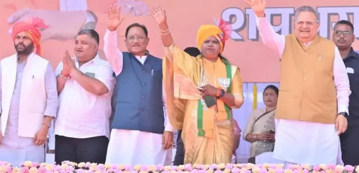 नगर निगम अंबिकापुर की महापौर एवं पार्षदों ने ली शपथ, मुख्यमंत्री व विधानसभा अध्यक्ष की उपस्थिति में लोकतंत्र के नवयुग का शुभारंभ