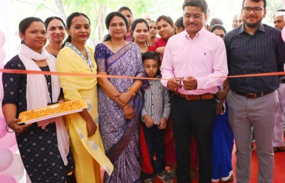 जिला कार्यालय की महिलाओं के लिए यादगार बना अंतरर्राष्ट्रीय महिला दिवस,वूमन कॉमन रूम और झूलाघर “वात्सल्य” की मिली सौगात जिला कार्यालय की महिलाओं के लिए यादगार बना अंतरर्राष्ट्रीय महिला दिवस,वूमन कॉमन रूम और झूलाघर “वात्सल्य” की मिली सौगात