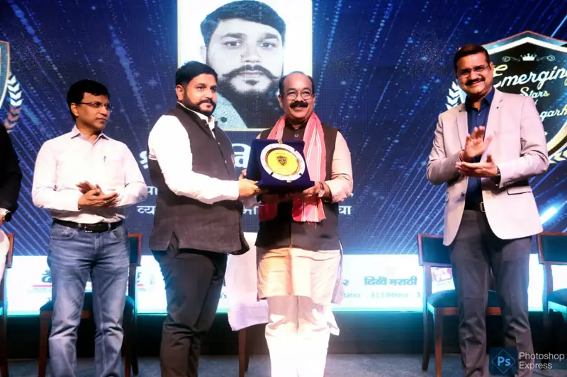 जनपद उपाध्यक्ष अरविंद गुप्ता उप मुख्यमंत्री के हाथों सम्मानित, सामाजिक, धार्मिक कार्यों के लिए मिला सम्मान, एक बड़े बैनर के अखबार ने किया था आयोजन जनपद उपाध्यक्ष अरविंद गुप्ता उप मुख्यमंत्री के हाथों सम्मानित, सामाजिक, धार्मिक कार्यों के लिए मिला सम्मान, एक बड़े बैनर के अखबार ने किया था आयोजन