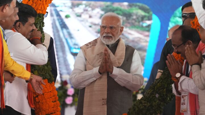 प्रधानमंत्री श्री नरेंद्र मोदी को देखने और सुनने पहुंचे युवा, बस्तर ओलंपिक के विजयी प्रतिभागी और लखपति दीदियां