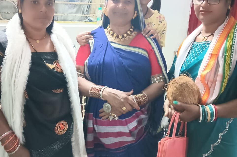 पूर्व जनपद प्रत्याशी श्रीमती राजकुमारी डॉ सुनील यादव को निवासी मौहाडीह को जांजगीर चांपा विधायक श्री ब्यास कश्यप जी ने महिला और बाल विकास विभाग विकास खंड। नवागढ़ परियोजना क्रमांक 1, और 2 के लिए अपना प्रतिनिधि किए नियुक्ति पूर्व जनपद प्रत्याशी श्रीमती राजकुमारी डॉ सुनील यादव को निवासी मौहाडीह को जांजगीर चांपा विधायक श्री ब्यास कश्यप जी ने महिला और बाल विकास विभाग विकास खंड। नवागढ़ परियोजना क्रमांक 1, और 2 के लिए अपना प्रतिनिधि किए नियुक्ति