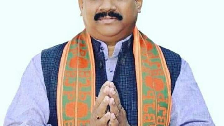 सिद्धनाथ पैकरा पार्टी से 6 साल के लिए किए गए निष्कासित.!  सामरी से बीजेपी विधायक के पति हैं सिद्धनाथ पैकरा