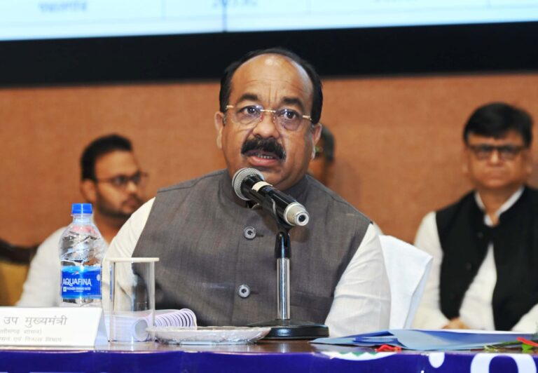 डिप्टी सीएम के विभागों का 15386 करोड़ का बजट पास: मुख्यमंत्री नगरोत्थान व मुख्यमंत्री गृह प्रवेश सम्मान योजना शुरू होगी, योजनाओं के लिए 600 करोड़ का प्रावधान भू-जल को रिचार्ज करने जल संवर्धन कार्याें के लिए 2 करोड़ रूपए, न्यायालयों के आधुनिकीकरण/कम्प्यूटरीकरण के लिए 36 करोड़ 90 लाख रूपए प्रावधानित डिप्टी सीएम के विभागों का 15386 करोड़ का बजट पास: मुख्यमंत्री नगरोत्थान व मुख्यमंत्री गृह प्रवेश सम्मान योजना शुरू होगी, योजनाओं के लिए 600 करोड़ का प्रावधान भू-जल को रिचार्ज करने जल संवर्धन कार्याें के लिए 2 करोड़ रूपए, न्यायालयों के आधुनिकीकरण/कम्प्यूटरीकरण के लिए 36 करोड़ 90 लाख रूपए प्रावधानित