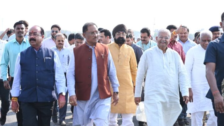 पीएम मोदी का दौरा, मुख्यमंत्री विष्णु देव साय ने कार्यक्रम स्थल का लिया जायजा, जिला प्रशासन के अधिकारियो सहित बीजेपी के सभी विधायक और पार्टी कार्यकर्ता रहे मौजूद