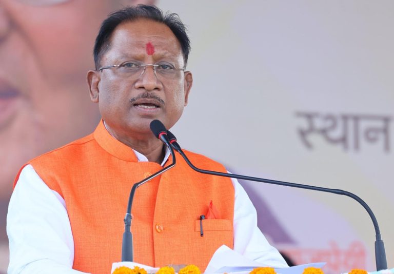 नक्सलवादी आत्मसमर्पण नीति: हिंसा छोड़ने वालों को मिलेगा सम्मानजनक जीवन, 120 दिन के भीतर पुर्नवास की गारंटी नक्सलवादी आत्मसमर्पण नीति से खुलेगा विकास का द्वार नक्सलवादी आत्मसमर्पण नीति: हिंसा छोड़ने वालों को मिलेगा सम्मानजनक जीवन, 120 दिन के भीतर पुर्नवास की गारंटी नक्सलवादी आत्मसमर्पण नीति से खुलेगा विकास का द्वार