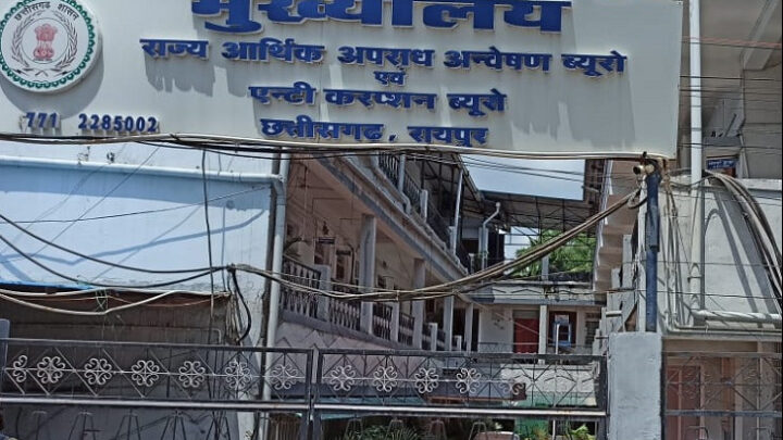 घूसखोर गिरफ्तार: ACB ने 10000 रुपये घूस लेते पटवारी को किया गिरफ्तार, सीमांकन के नाम पर ले रहा था रिश्वत
