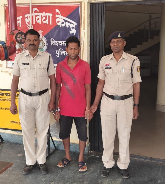 जशपुर पुलिस ने 24 के घंटे के अंदर सुलझाई महिला सरपंच के अंधे कत्ल की गुत्थी,आरोपी को किया गिरफ्तार,मृतिका का जेठ निकला आरोपी,अंधविश्वास एवं घरेलू ईष्या में आरोपी ने दिया जघन्य अपराध को अंजाम,आरोपी को नहीं है कोई पछतावा जशपुर पुलिस ने 24 के घंटे के अंदर सुलझाई महिला सरपंच के अंधे कत्ल की गुत्थी,आरोपी को किया गिरफ्तार,मृतिका का जेठ निकला आरोपी,अंधविश्वास एवं घरेलू ईष्या में आरोपी ने दिया जघन्य अपराध को अंजाम,आरोपी को नहीं है कोई पछतावा