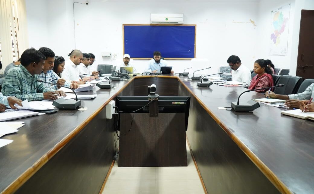कलेक्टर ने प्रधानमंत्री आवास योजना के तहत स्वीकृत मकान निर्माण के कार्य को जून तक पूरा करने के दिए निर्देश स्व सहायता समूह का गठन कर महिलाओं को बनाए आत्मनिर्भर काम नहीं करने वाले आवास मित्रों को हटाने की करें कार्रवाई कलेक्टर ने प्रधानमंत्री आवास योजना के तहत स्वीकृत मकान निर्माण के कार्य को जून तक पूरा करने के दिए निर्देश स्व सहायता समूह का गठन कर महिलाओं को बनाए आत्मनिर्भर काम नहीं करने वाले आवास मित्रों को हटाने की करें कार्रवाई