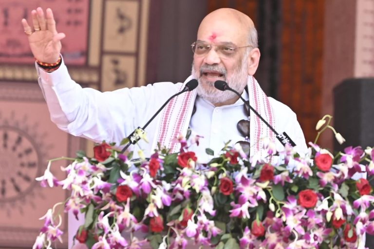 बस्तर पंडुम’ को लेकर गृहमंत्री ने किया वादा, अगले साल 12 श्रेणियों में मनाएंगे, देशभर के आदिवासी कलाकार होंगे शामिल, अमित शाह बोले, जहाँ गोलियों की गूँज थी, वहाँ अब स्कूल की घंटियाँ बज रही हैं, जहाँ सड़क बनाना सपना था, वहाँ राजमार्ग बन रहे हैं सुकमा से कोई सब-इंस्पेक्टर, बस्तर से बैरिस्टर, दंतेवाड़ा से डॉक्टर और कांकेर से कलेक्टर बने – ऐसे ही बस्तर का निर्माण किया जा रहा है बस्तर पंडुम’ को लेकर गृहमंत्री ने किया वादा, अगले साल 12 श्रेणियों में मनाएंगे, देशभर के आदिवासी कलाकार होंगे शामिल, अमित शाह बोले, जहाँ गोलियों की गूँज थी, वहाँ अब स्कूल की घंटियाँ बज रही हैं, जहाँ सड़क बनाना सपना था, वहाँ राजमार्ग बन रहे हैं सुकमा से कोई सब-इंस्पेक्टर, बस्तर से बैरिस्टर, दंतेवाड़ा से डॉक्टर और कांकेर से कलेक्टर बने – ऐसे ही बस्तर का निर्माण किया जा रहा है