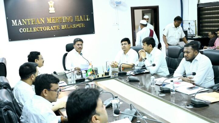 आम जनता की समस्याओं का समयआम जनता की समस्याओं का समयबद्ध समाधान करने सुशासन तिहार 8 अप्रैल से,8 से 11 अप्रैल तक लिए जाएंगे आवेदन,ग्राम पंचायत एवं वार्डों में आवेदन लेने का इंतजाम