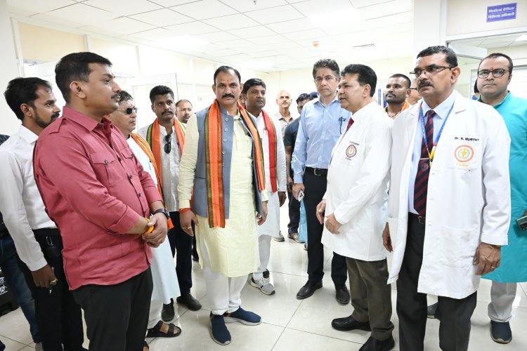 स्वास्थ्य मंत्री श्याम बिहारी जायसवाल ने सुपर स्पेशलिटी, मेंटल हॉस्पिटल और जिला अस्पताल का किया निरीक्षण,सुपर स्पेशलिटी हॉस्पिटल में आईपीडी जल्द शुरू करने दिए निर्देश स्वास्थ्य मंत्री श्याम बिहारी जायसवाल ने सुपर स्पेशलिटी, मेंटल हॉस्पिटल और जिला अस्पताल का किया निरीक्षण,सुपर स्पेशलिटी हॉस्पिटल में आईपीडी जल्द शुरू करने दिए निर्देश