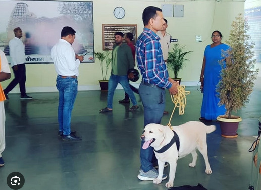 आयी धमकी, लिखा… लगा दिया गया है IED ….