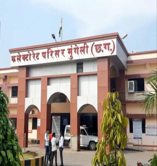 अनियमितता की शिकायत पर धनगाँव आवास मित्र को सेवा से किया गया पृथक अनियमितता की शिकायत पर धनगाँव आवास मित्र को सेवा से किया गया पृथक