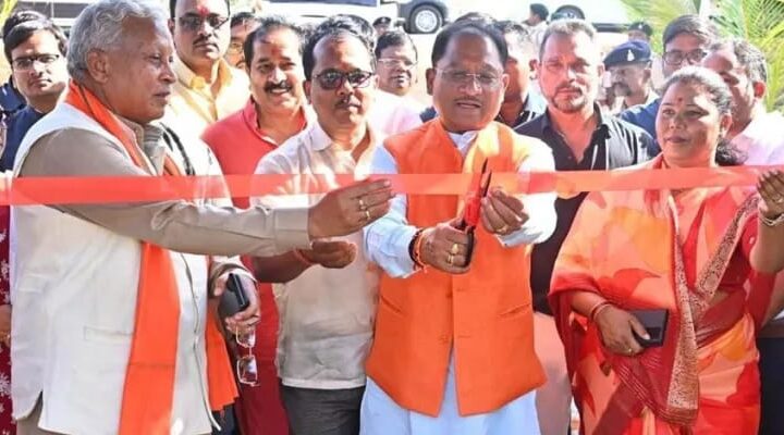 मुख्यमंत्री विष्णुदेव साय ने बगिया में पर्यावरण वाटिका का किया लोकार्पण