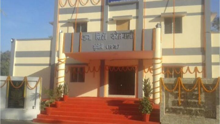 धमकी देकर 60 लाख वसूल करने एंव फर्जी तरीके से जमीन की रजिस्ट्री कराने वाले फरार आरोपियों की लगातार पतासाजी जारी* पुलिस अधीक्षक ने फरार आरोपियों की पतासाजी हेतू की 5000 रूपये ईनाम घोषणा :-