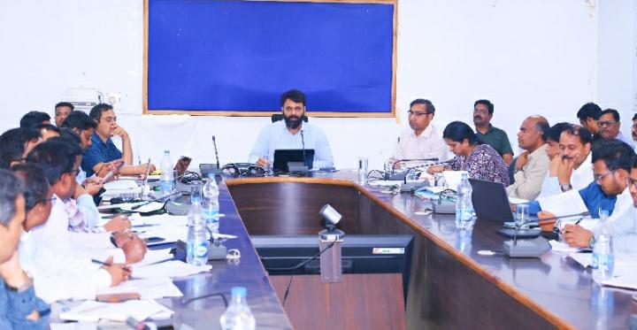 सुशासन तिहार से प्राप्त आवेदनों का जल्द से जल्द करें निराकरण- कलेक्टर कलेक्टर की अध्यक्षता में समय सीमा बैठक का हुआ आयोजन