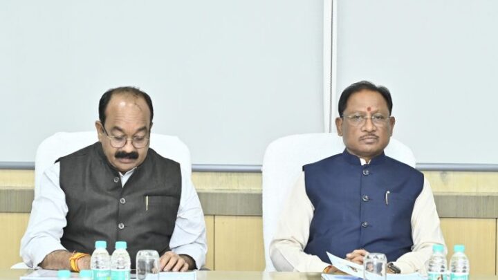 मुख्यमंत्री के निर्देश पर 11 हजार से अधिक हैंडपंपों की हुई मरम्मत, मुख्यमंत्री ने की PHE विभाग की समीक्षा, सरगुजा में खुलेगा परिक्षेत्रीय कार्यालय सुशासन तिहार में विभाग को प्राप्त आवेदनों पर त्वरित समाधान के दिए निर्देश, जल संरक्षण के लिए “कैच द रेन” अभियान का करें व्यापक प्रचार