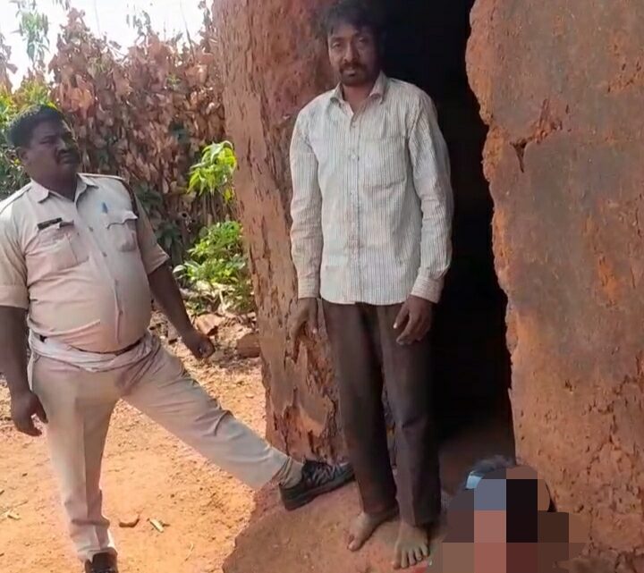 नशे की हालत में पति ने की अपनी ही पत्नी की, लकड़ी की लाठी से वार कर की हत्या, जशपुर पुलिस ने आरोपी पति को गिरफ्तार कर भेजा जेल नशे की हालत में पति ने की अपनी ही पत्नी की, लकड़ी की लाठी से वार कर की हत्या, जशपुर पुलिस ने आरोपी पति को गिरफ्तार कर भेजा जेल