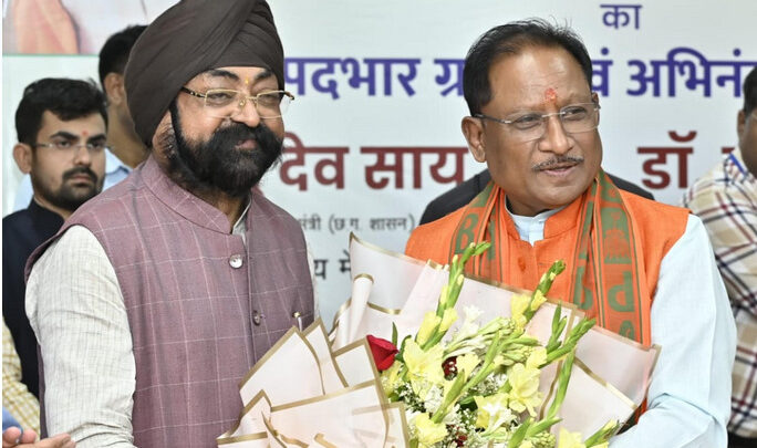 क्रेडा अध्यक्ष के पदभार ग्रहण समारोह में शामिल हुए मुख्यमंत्री, बोले, अक्षय ऊर्जा के क्षेत्र में छत्तीसगढ़ के समग्र विकास में क्रेडा की भूमिका अत्यंत महत्वपूर्ण