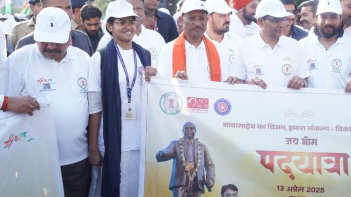 मुख्यमंत्री युवाओं के साथ ‘जय भीम पदयात्रा’ में हुए शामिल, ‘पंचतीर्थ’ और संविधान दिवस से नई पीढ़ी बाबा साहब से ले रही है प्रेरणा