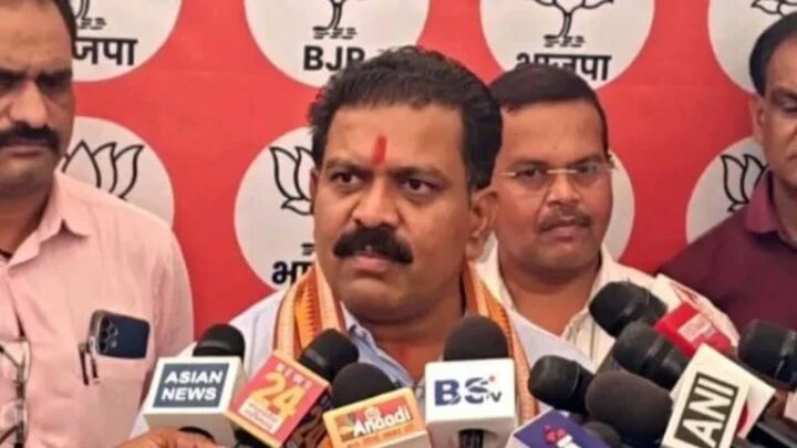 छत्तीसगढ़ में रह रहे पाकिस्तानी हिंदूओं को लेकर केंद्र से मिला गाइडलाइन, कांग्रेस ने फैसले को लेकर उठाये सवाल..
