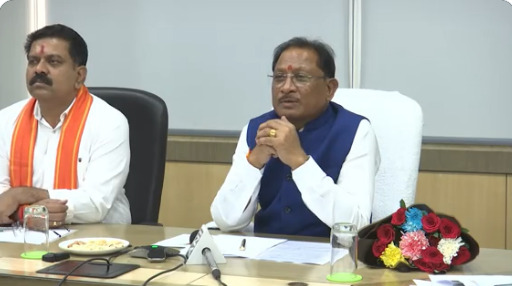 आत्मसमर्पित नक्सलियों व पीड़ित परिवारों को मिलेगा पक्का घर, 2500 परिवारों को