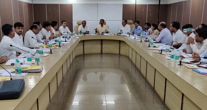 हाई सिक्योरिटी नम्बर प्लेट को लेकर परिवहन हाई सिक्योरिटी नम्बर प्लेट को लेकर परिवहन अधिकारियों एवं अनुबंधित कंपनियों की बैठक, जनता को सुविधापूर्ण व निर्धारित समय में लगाने रोड मैप किया गया तैयार