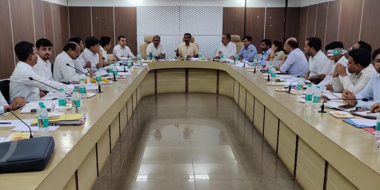 हाई सिक्योरिटी नम्बर प्लेट को लेकर परिवहन हाई सिक्योरिटी नम्बर प्लेट को लेकर परिवहन अधिकारियों एवं अनुबंधित कंपनियों की बैठक, जनता को सुविधापूर्ण व निर्धारित समय में लगाने रोड मैप किया गया तैयार हाई सिक्योरिटी नम्बर प्लेट को लेकर परिवहन हाई सिक्योरिटी नम्बर प्लेट को लेकर परिवहन अधिकारियों एवं अनुबंधित कंपनियों की बैठक, जनता को सुविधापूर्ण व निर्धारित समय में लगाने रोड मैप किया गया तैयार