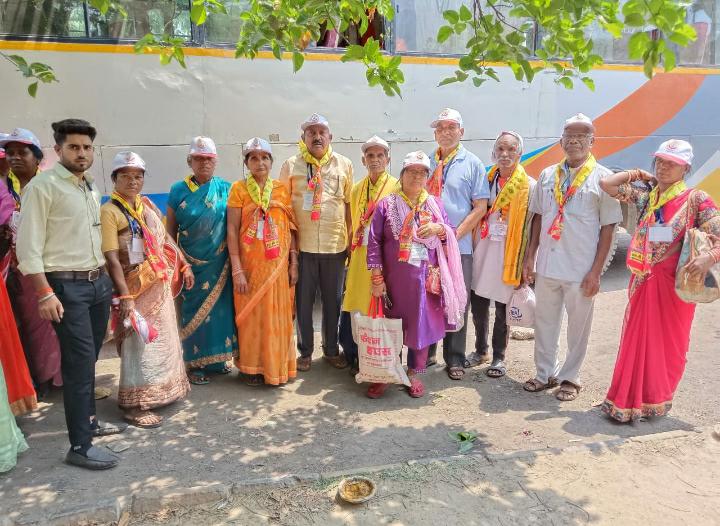 मुख्यमंत्री तीर्थ दर्शन योजना जिला से 391 हितग्राहियों को धार्मिक स्थल मथुरा और वृंदावन के दर्शन करने का सौभाग्य मिला तीर्थ दर्शन योजना नियम में संशोधन बाद मौका मिलने पर 41 विधवा एवं 15 परित्यक्ता ने की मथुरा वृन्दावन की यात्रा श्रद्धालुओं ने मुख्यमंत्री को दिया धन्यवाद मुख्यमंत्री तीर्थ दर्शन योजना जिला से 391 हितग्राहियों को धार्मिक स्थल मथुरा और वृंदावन के दर्शन करने का सौभाग्य मिला तीर्थ दर्शन योजना नियम में संशोधन बाद मौका मिलने पर 41 विधवा एवं 15 परित्यक्ता ने की मथुरा वृन्दावन की यात्रा श्रद्धालुओं ने मुख्यमंत्री को दिया धन्यवाद
