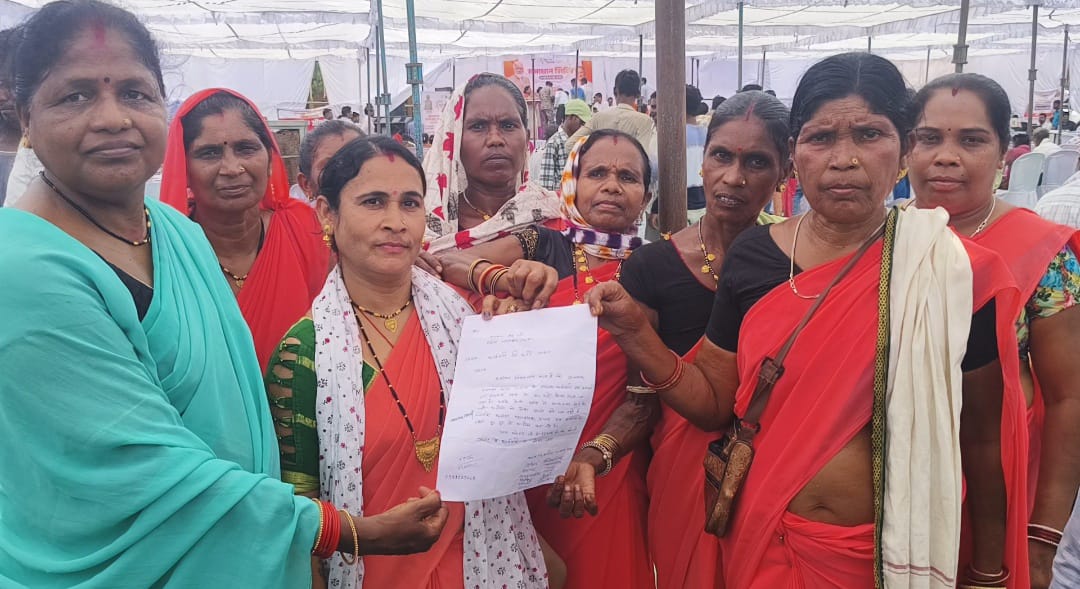 उरमाल स्वास्थ्य केंद्र के डॉक्टर कुंभकार के तबादले पर क्षेत्रीय जनता में आक्रोश उरमाल स्वास्थ्य केंद्र के डॉक्टर कुंभकार के तबादले पर क्षेत्रीय जनता में आक्रोश
