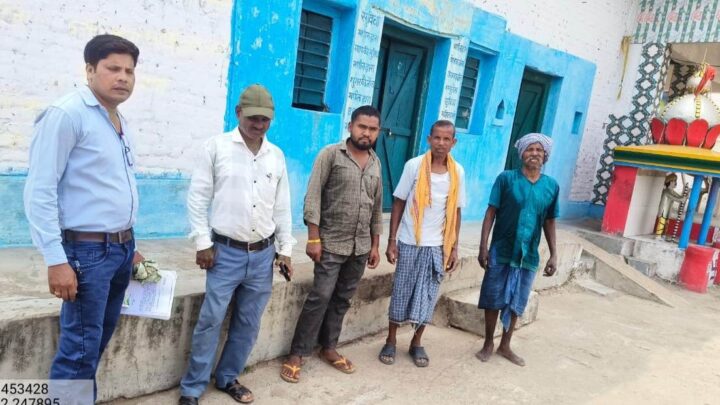 बल्दाकछार में मुख्यमंत्री की घोषणाओं पर त्वरित अमल*  *महानदी तटबंध निर्माण और हाई मास्ट लाइट लगाने शुरू हुई कार्यवाही*  *सुशासन तिहार के तहत मुख्यमंत्री के दौरे का असर जमीनी स्तर पर दिखने लगा*
