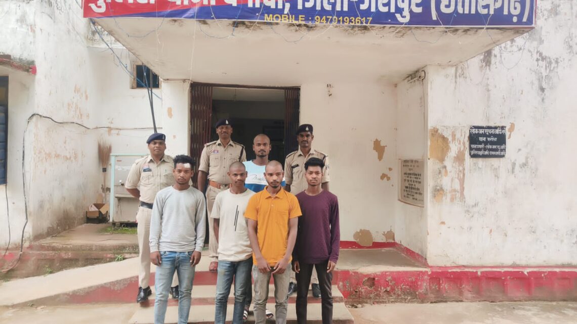 शादी कार्यक्रम के दौरान मामूली विवाद को लेकर, आठ आरोपियों ने महिला सहित तीन व्यक्तियों से की मारपीट, उड़ेला गर्म पानी, तीनो पीड़ित गंभीर रूप से झुलसे, कराया गया है इलाज के लिए अस्पताल में भर्ती, पुलिस ने त्वरित कार्यवाही कर मामले शामिल एक  विधि से संघर्षरत बालक सहित सभी आठ आरोपियों को किया गिरफ्तार