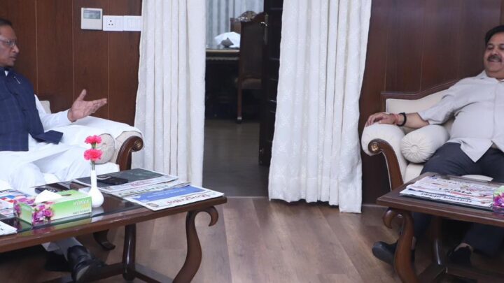 भारतीय क्रिकेट कंट्रोल बोर्ड (BCCI) के उपाध्यक्ष राजीव शुक्ला ने छत्तीसगढ़ सदन में मुख्यमंत्री विष्णुदेव साय से की मुलाकात
