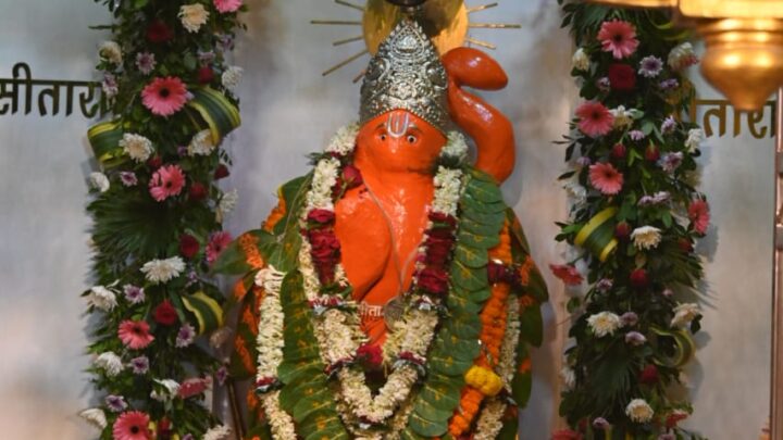 शोभायात्रा में झाकी,लाइव रंगोली,भजन,निर्त्य,आतिशबाज़ी चिंताहरण हनुमान मंदिर में सामूहिक हनुमान चालीसा पाठ के त्रितीय वार्षिक उत्सव पर भजन संध्या एवं भंडारे का आयोजन