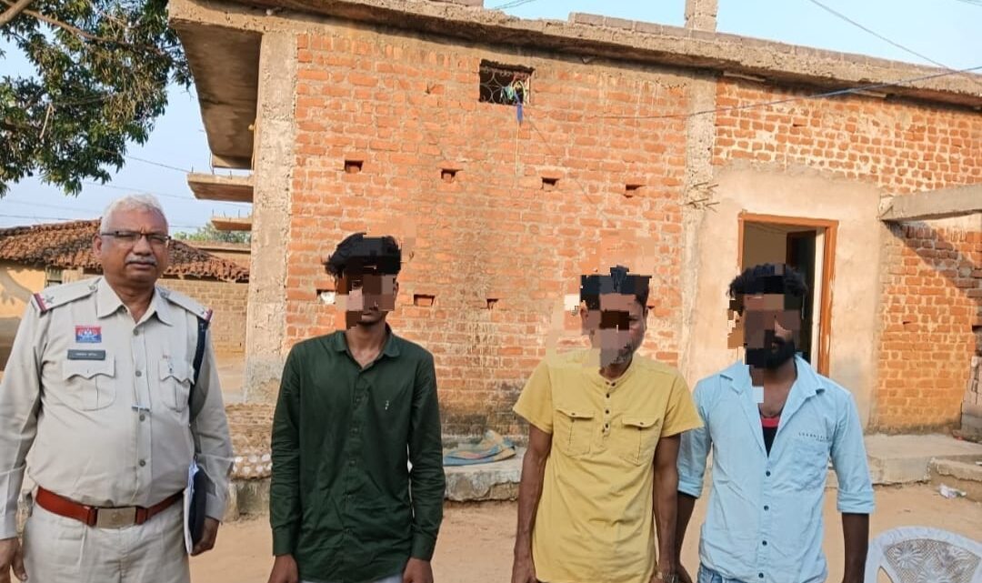 जशपुर पुलिस का अभियान जारी,12 दिनों में 20 व्यक्तियों को ढूंढने में पाई सफलता,ऑपरेशन तलाश के तहत जशपुर पुलिस लगातार कर रही गुम व्यक्तियों की पता साजी, 20 गुमशुदा, दस्तयाब व्यक्तियों में 13 महिला व 07 पुरुष शामिल,जशपुर पुलिस प्रदेश व प्रदेश के बाहर से भी ढुंढ कर ला रही, गुमशुदा व्यक्तियों को,गुम व्यक्तियों को ढूंढने जारी रहेगा ऑपरेशन तलाश जशपुर पुलिस का अभियान जारी,12 दिनों में 20 व्यक्तियों को ढूंढने में पाई सफलता,ऑपरेशन तलाश के तहत जशपुर पुलिस लगातार कर रही गुम व्यक्तियों की पता साजी, 20 गुमशुदा, दस्तयाब व्यक्तियों में 13 महिला व 07 पुरुष शामिल,जशपुर पुलिस प्रदेश व प्रदेश के बाहर से भी ढुंढ कर ला रही, गुमशुदा व्यक्तियों को,गुम व्यक्तियों को ढूंढने जारी रहेगा ऑपरेशन तलाश