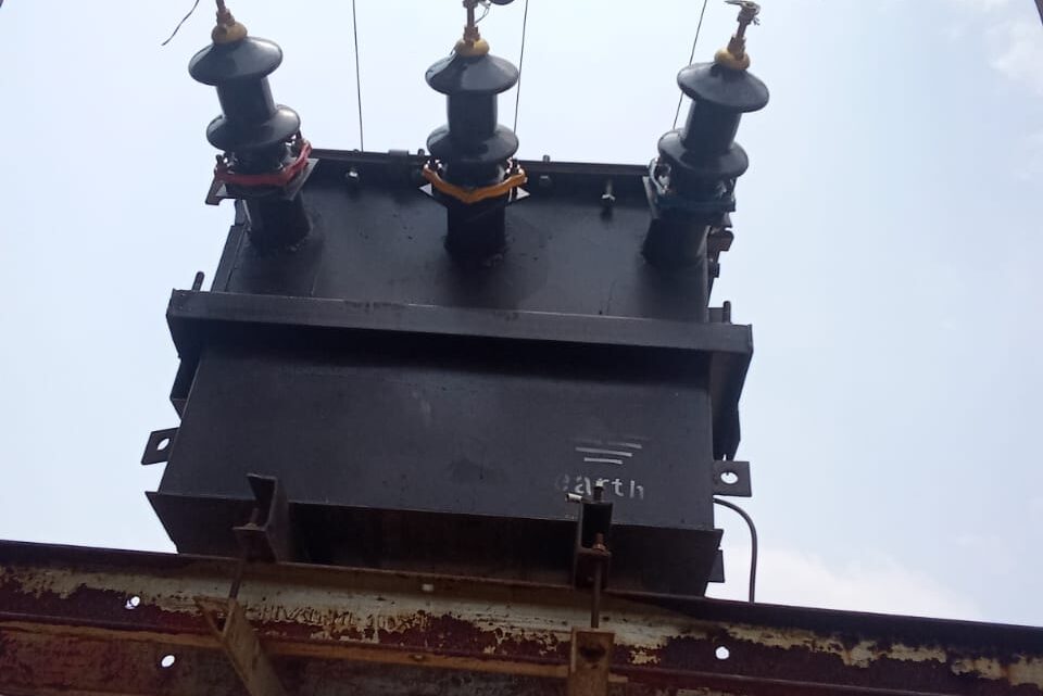 मुख्यमंत्री कैंप कार्यालय की पहल पर ग्राम टुकू पानी में  पुनः बहाल हुई बिजली की आपूर्ति ट्रांसफार्मर खराब होने की वजह से बाधित थी विद्युत सप्लाई ग्रामवासियों ने मुख्यमंत्री को दिया धन्यवाद