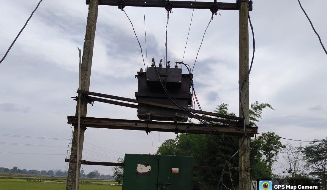 मुख्यमंत्री कैंप कार्यालय की पहल पर ग्राम जोकारी में लगाया गया नया ट्रांसफार्मर पुनः बहाल हुई विद्युत आपूर्ति, ग्रामीणों ने जताया मुख्यमंत्री के प्रति आभार