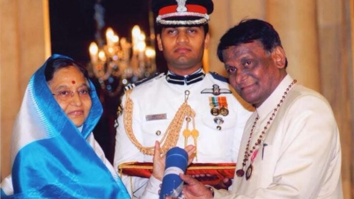 हास्य कविता जगत का सितारा बुझा: पद्मश्री सुरेंद्र दुबे का निधन, साहित्य जगत में शोक की लहर