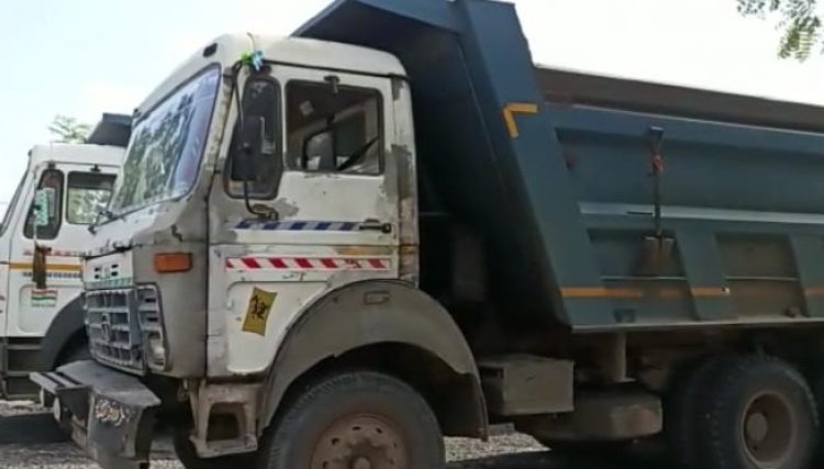 लोदाम पुलिस की बड़ी कार्रवाई.! शंख नदी से बालू उठाकर झारखण्ड सप्लाई करने वाले 2 हाईवा को किया जप्त..2 ड्राइवर हिरासत में…..